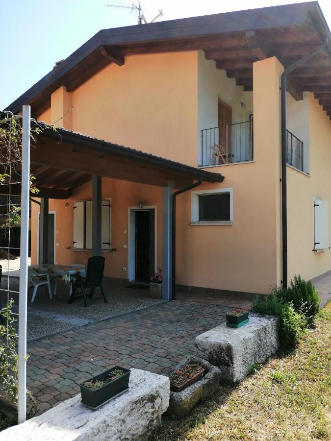 Cascina Legnago Bilocale A 6 Chilometri Da Salo' Διαμέρισμα Villanuova sul clisi Εξωτερικό φωτογραφία