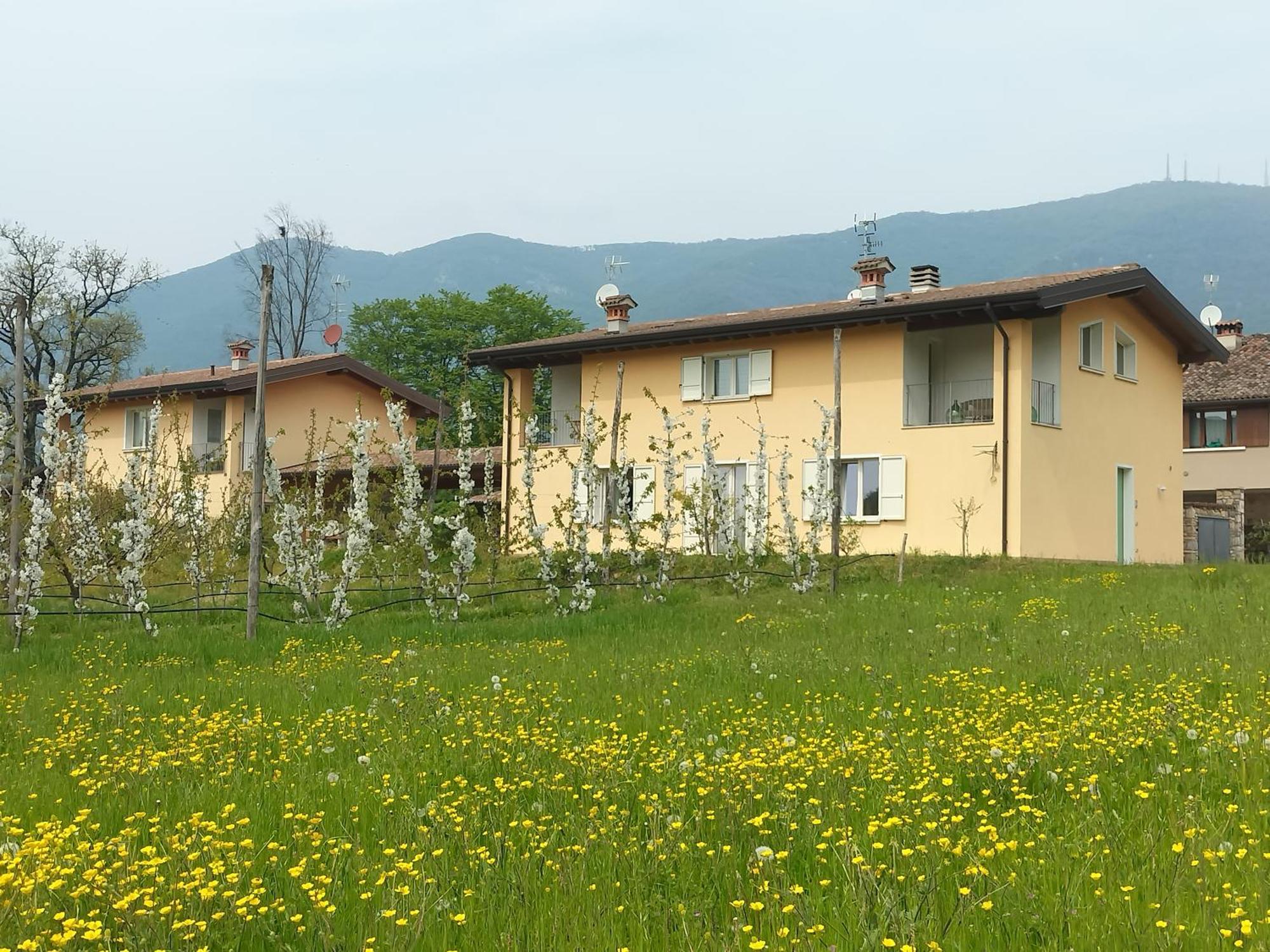 Cascina Legnago Bilocale A 6 Chilometri Da Salo' Διαμέρισμα Villanuova sul clisi Εξωτερικό φωτογραφία