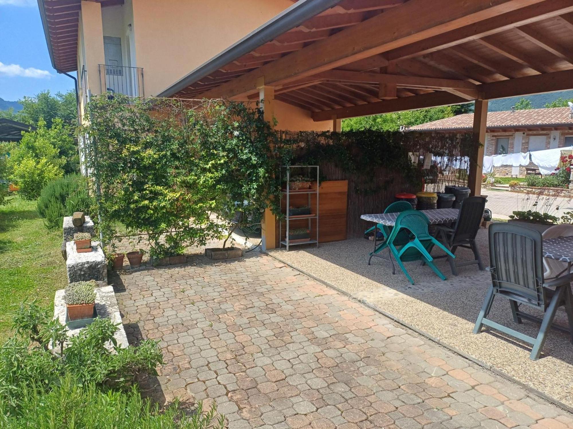 Cascina Legnago Bilocale A 6 Chilometri Da Salo' Διαμέρισμα Villanuova sul clisi Εξωτερικό φωτογραφία