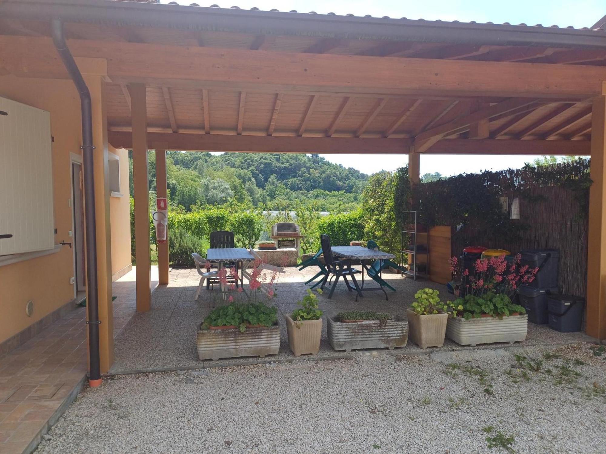 Cascina Legnago Bilocale A 6 Chilometri Da Salo' Διαμέρισμα Villanuova sul clisi Εξωτερικό φωτογραφία