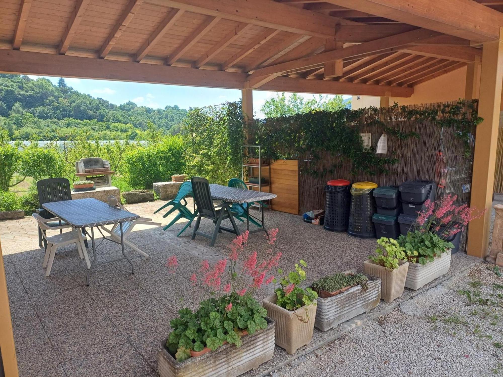 Cascina Legnago Bilocale A 6 Chilometri Da Salo' Διαμέρισμα Villanuova sul clisi Εξωτερικό φωτογραφία